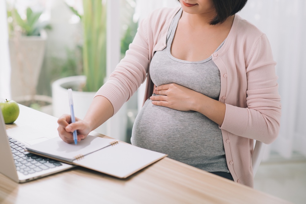 Quick Answers to Your Maternity Leave Questions in Nebraska